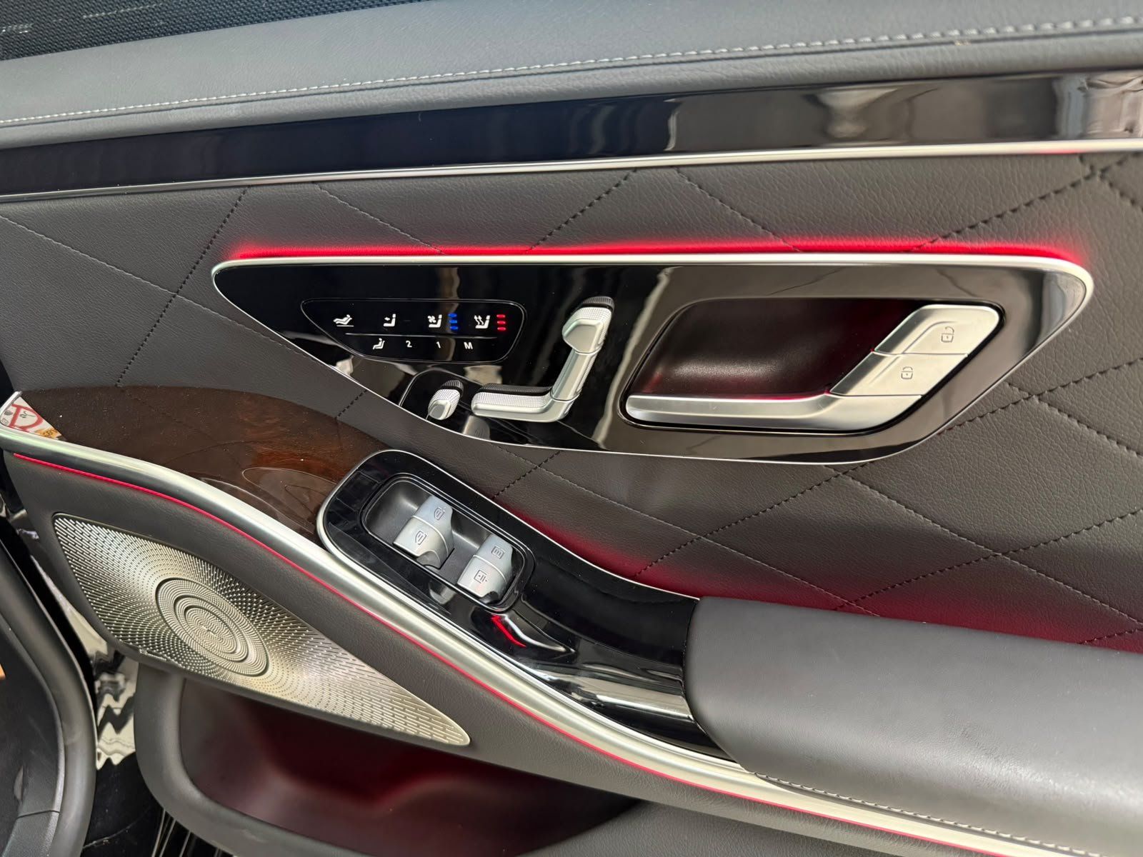 Fahrzeugabbildung Mercedes-Benz S 450 4M L AMG DRIVEPILOT+EXECUTIVE+AIRMATIC+HUD