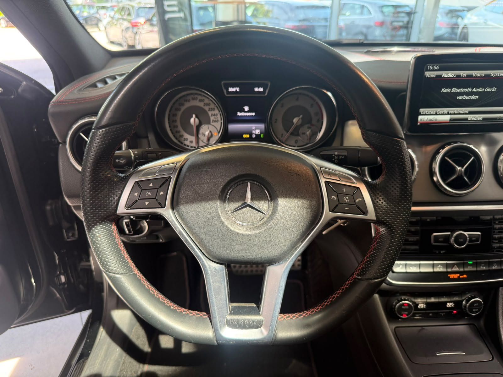 Fahrzeugabbildung Mercedes-Benz GLA 220 4M AMG+PANO+HARMAN / NUR AN GEWERBE!