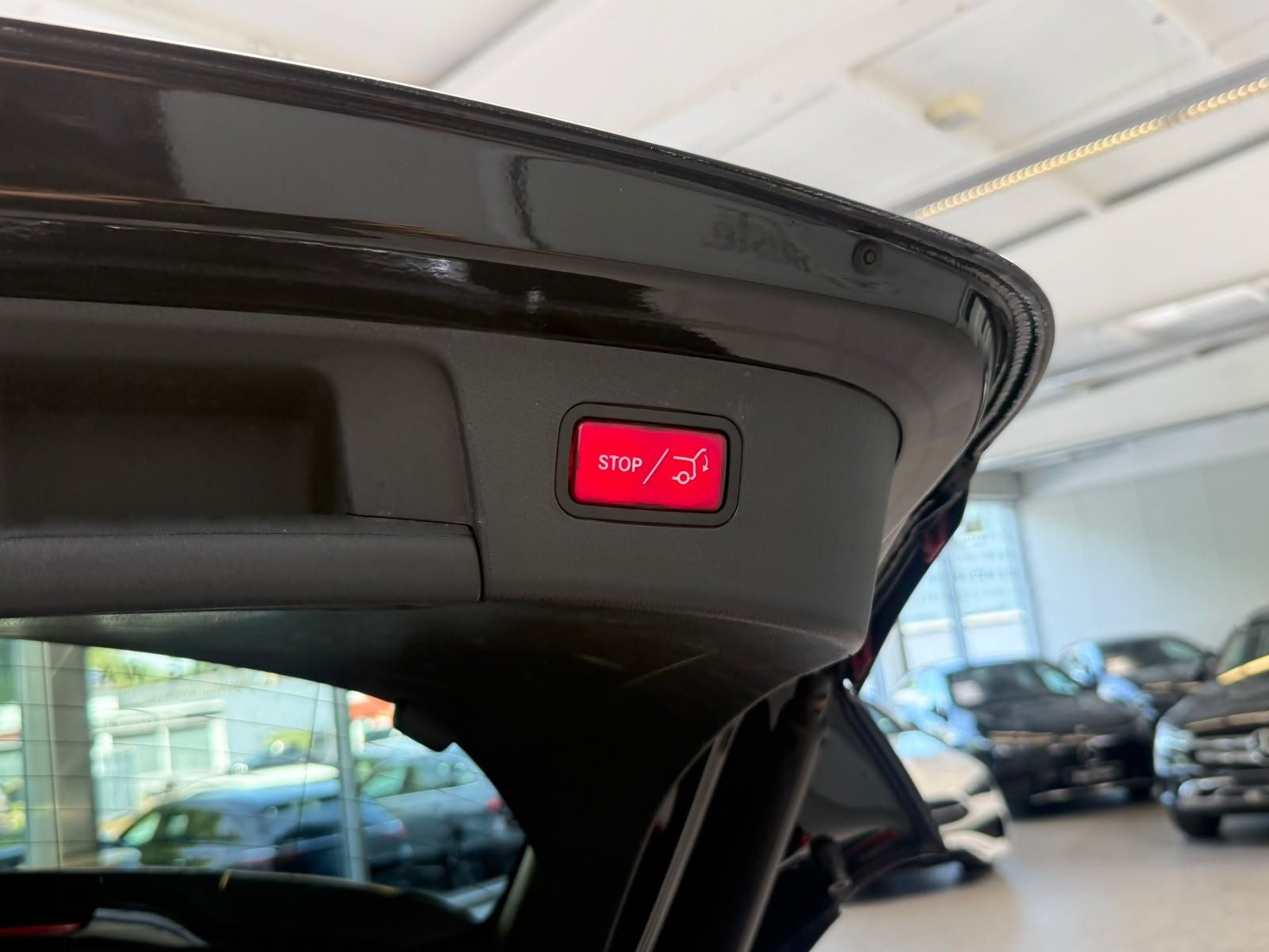 Fahrzeugabbildung Mercedes-Benz GLA 220 4M AMG+PANO+HARMAN / NUR AN GEWERBE!