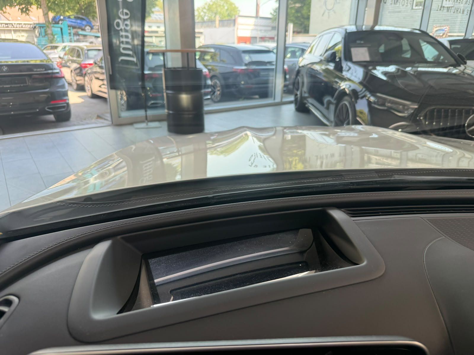 Fahrzeugabbildung Mercedes-Benz CLE 220 d AMG+HUD+PANO+BURM+NIGHT+MEMORY+DIGITAL