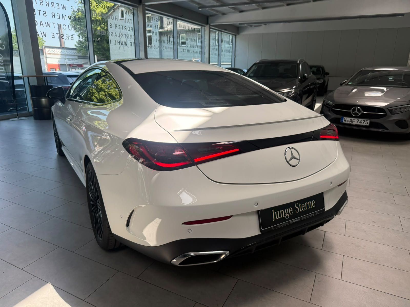 Fahrzeugabbildung Mercedes-Benz CLE 220 d AMG+HUD+PANO+BURM+NIGHT+MEMORY+DIGITAL