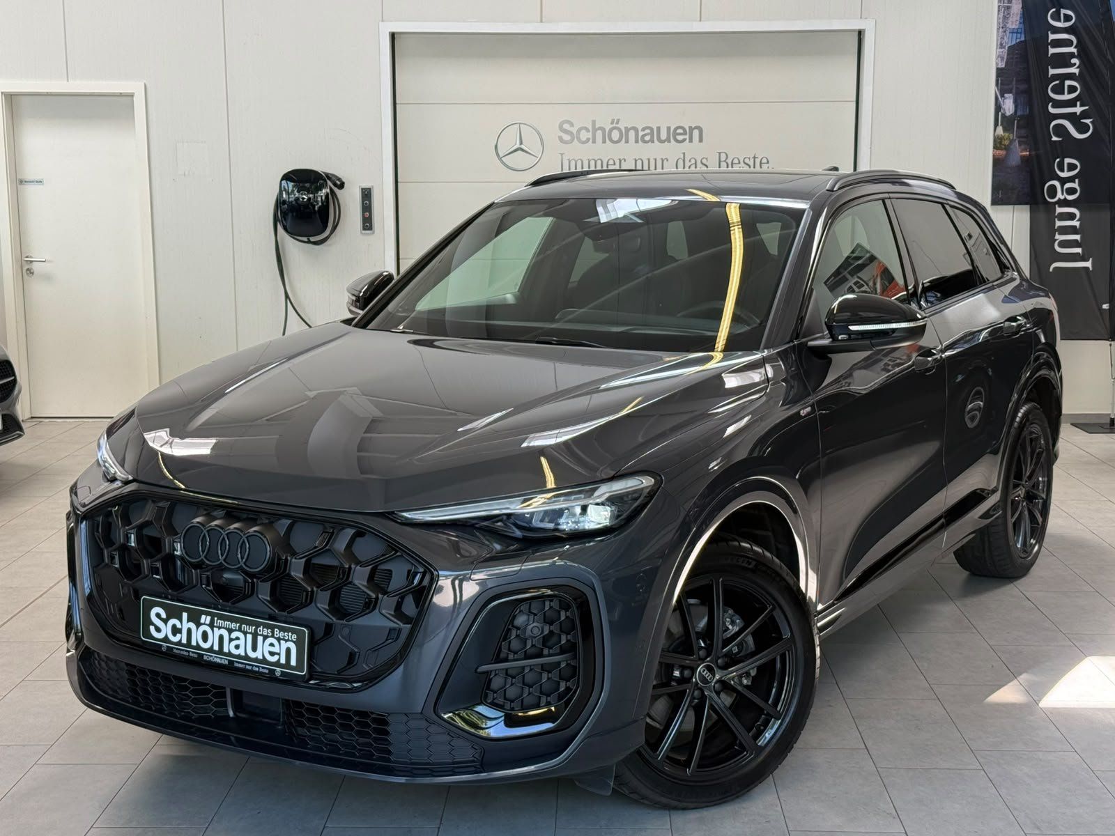 Audi Q5 2.0 TFSI S-LINE PANO+KAMERA+3ZONEN+LED+20"