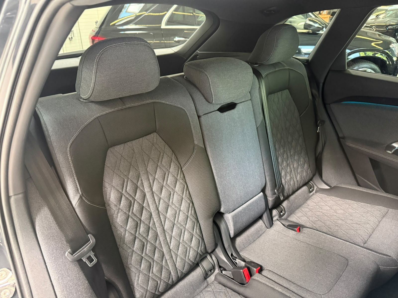 Fahrzeugabbildung Audi Q5 2.0 TFSI S-LINE PANO+KAMERA+3ZONEN+LED+20"