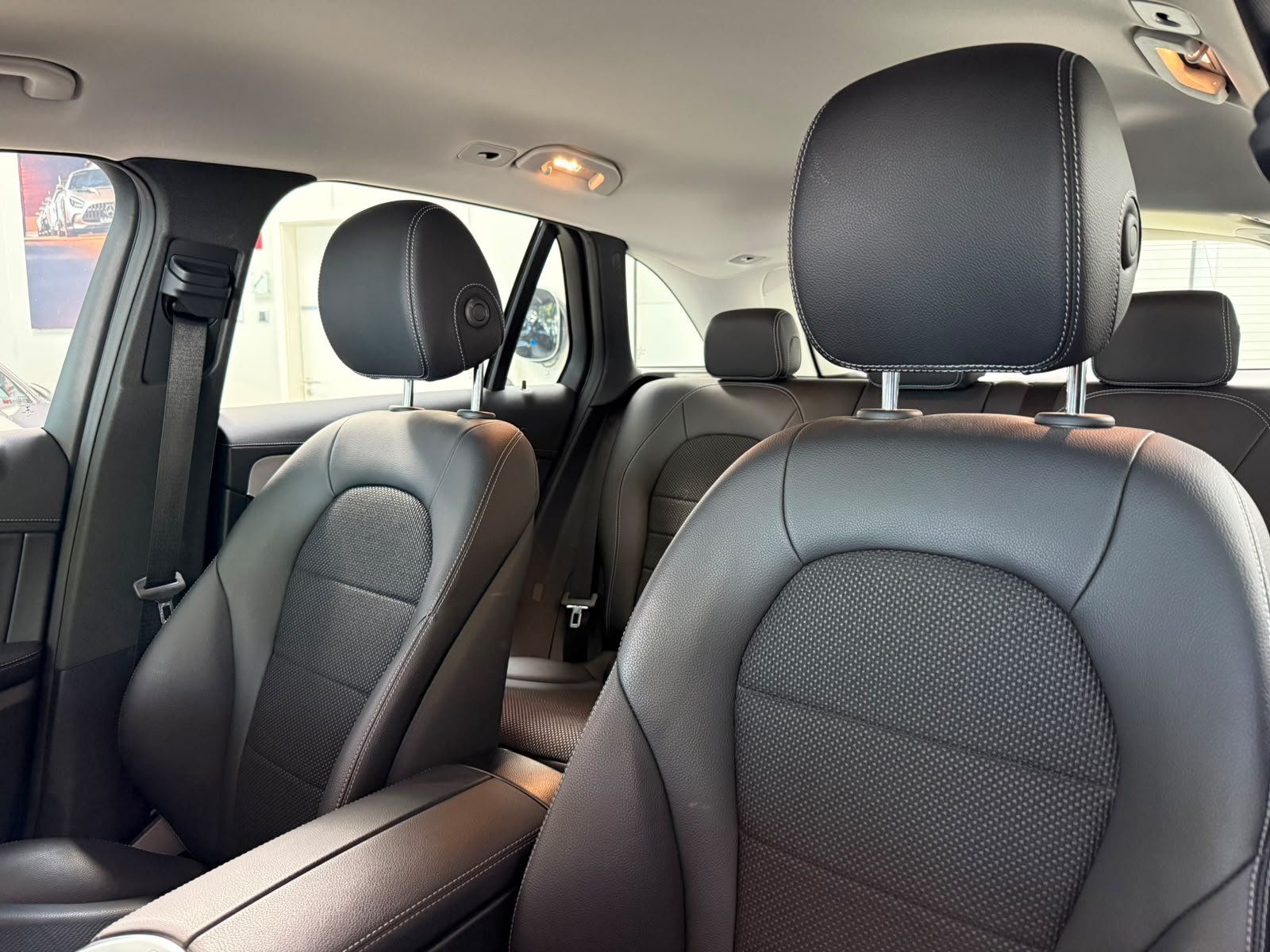 Fahrzeugabbildung Mercedes-Benz GLC 220d 4M Exclusive MEMORY+KAMERA+CARPLAY+LED