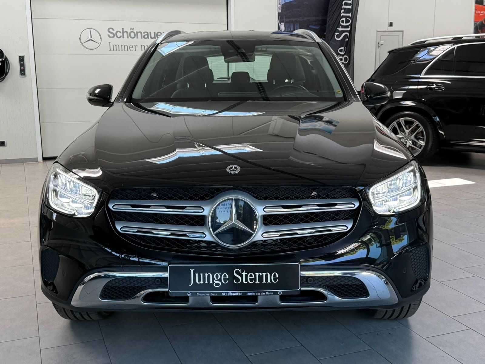 Fahrzeugabbildung Mercedes-Benz GLC 220d 4M Exclusive MEMORY+KAMERA+CARPLAY+LED
