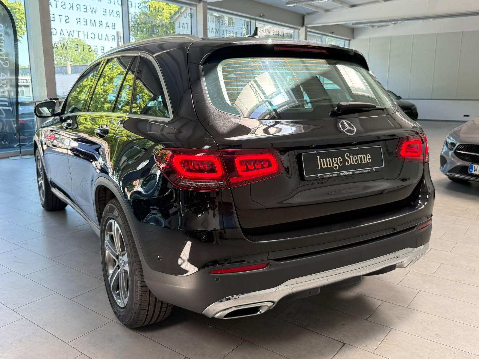 Fahrzeugabbildung Mercedes-Benz GLC 220d 4M Exclusive MEMORY+KAMERA+CARPLAY+LED