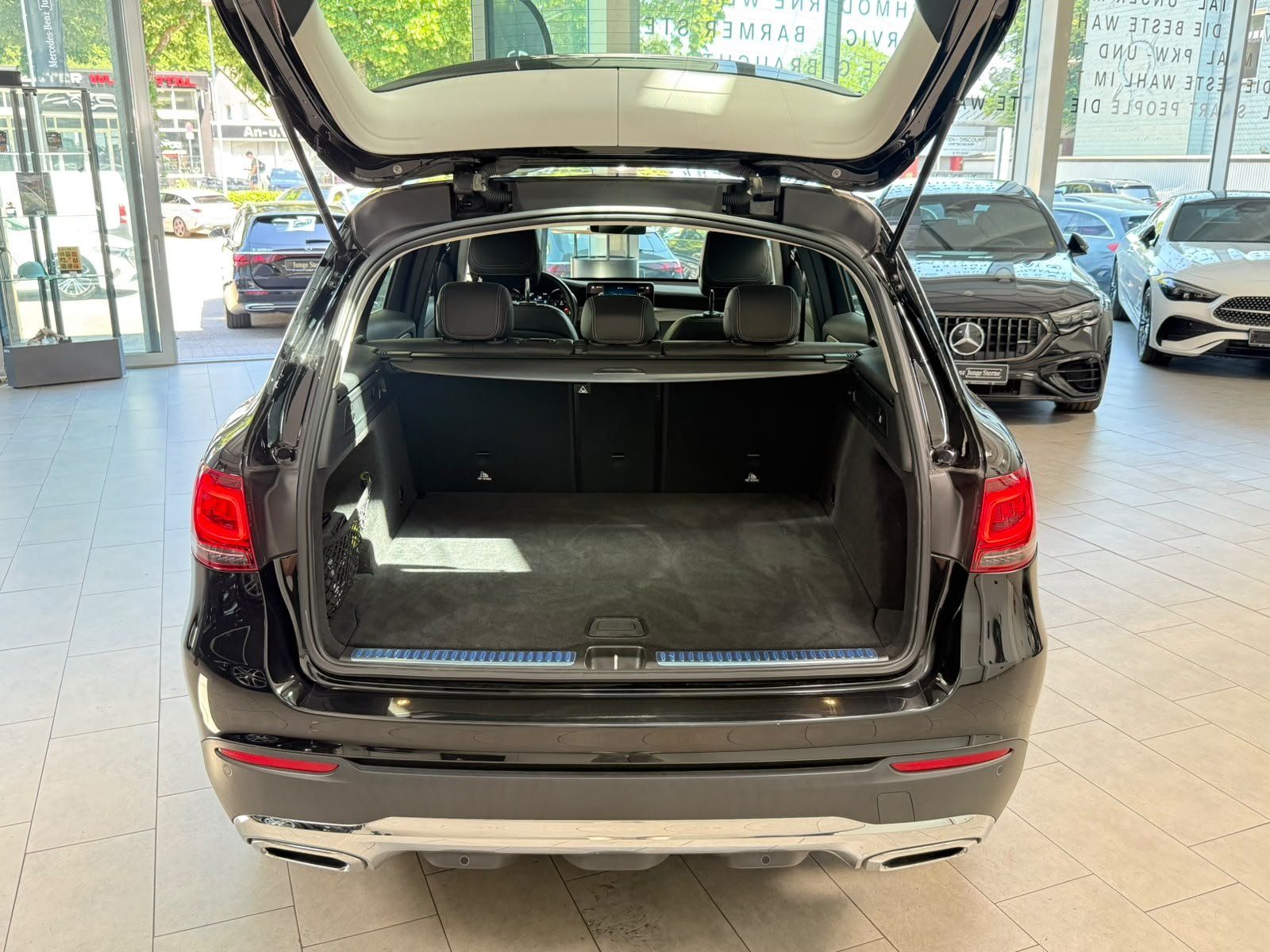 Fahrzeugabbildung Mercedes-Benz GLC 220d 4M Exclusive MEMORY+KAMERA+CARPLAY+LED