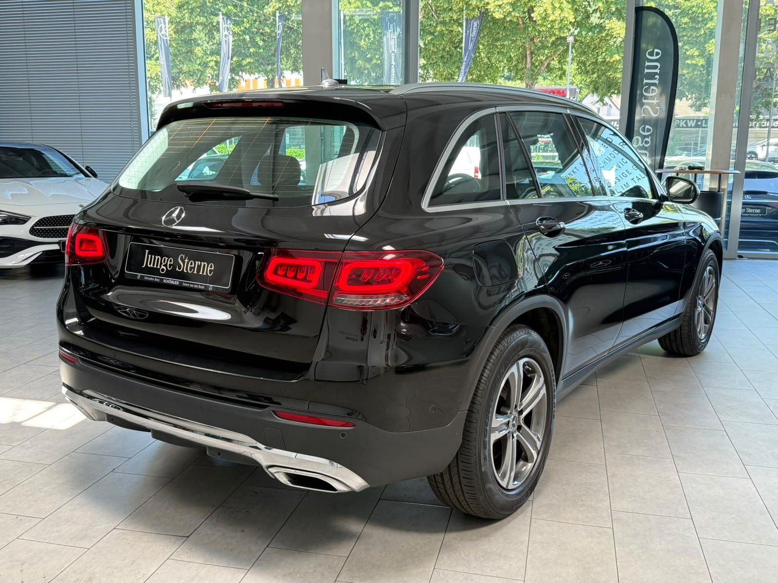 Fahrzeugabbildung Mercedes-Benz GLC 220d 4M Exclusive MEMORY+KAMERA+CARPLAY+LED