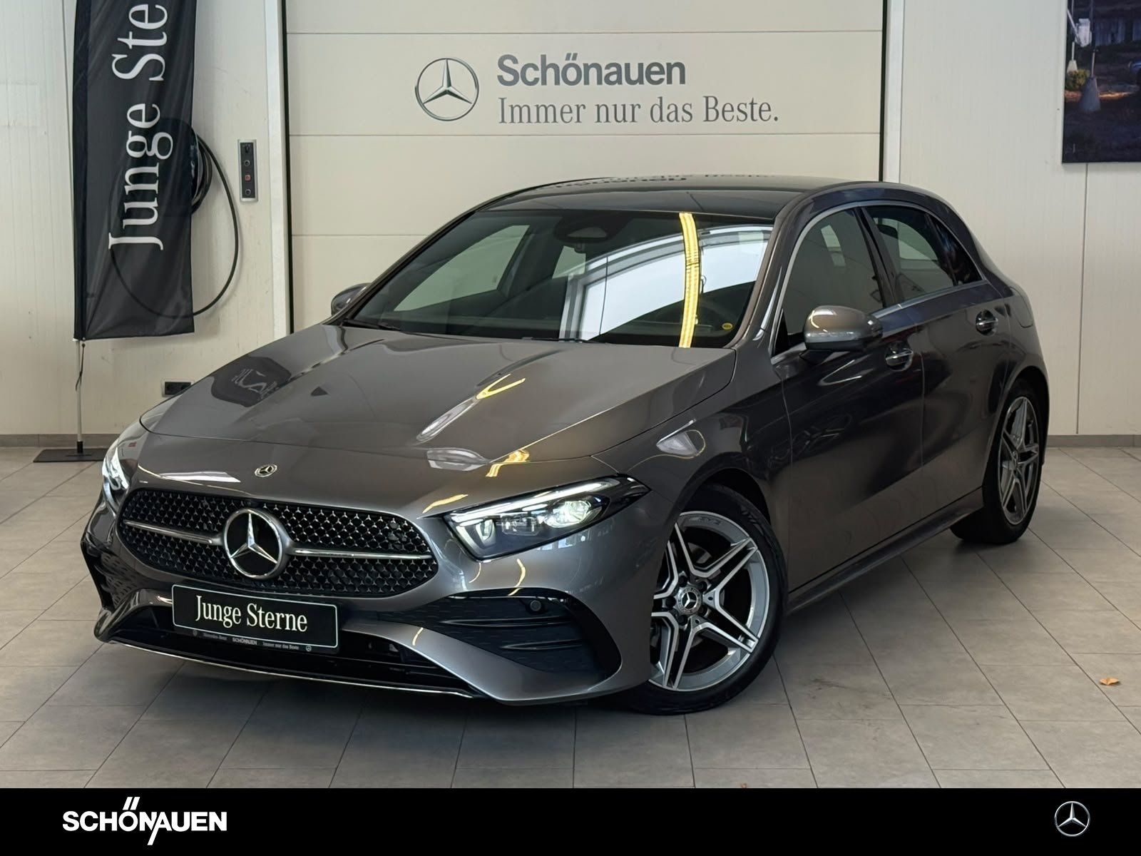 Mercedes-Benz A 200 AMG+PANO+MBEAM+360°+DISTR+KEYLESS+TOTW+DAB