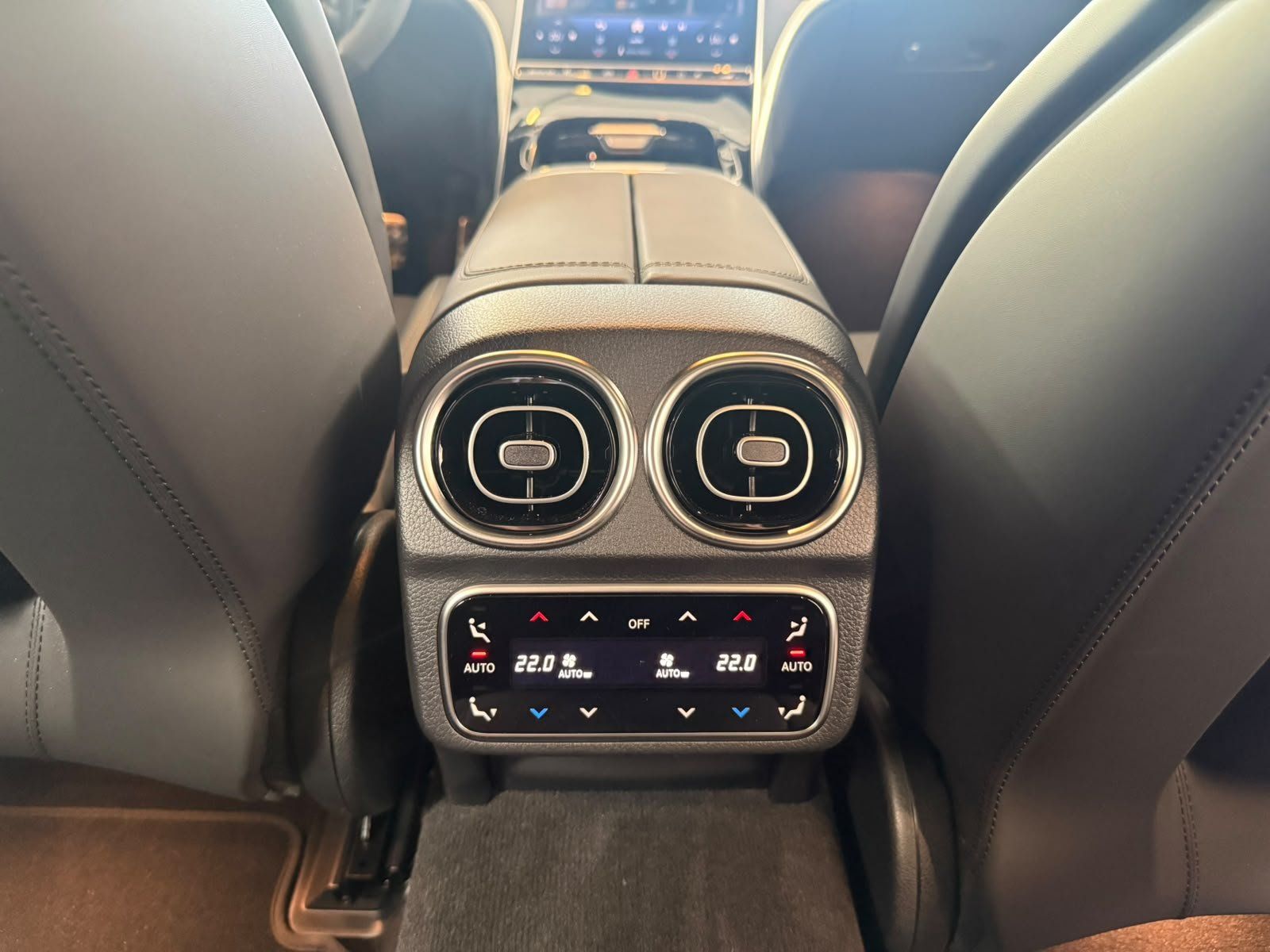 Fahrzeugabbildung Mercedes-Benz C 63 S E Performance DRIVER+PANO+PERFSITZ+KERAMI