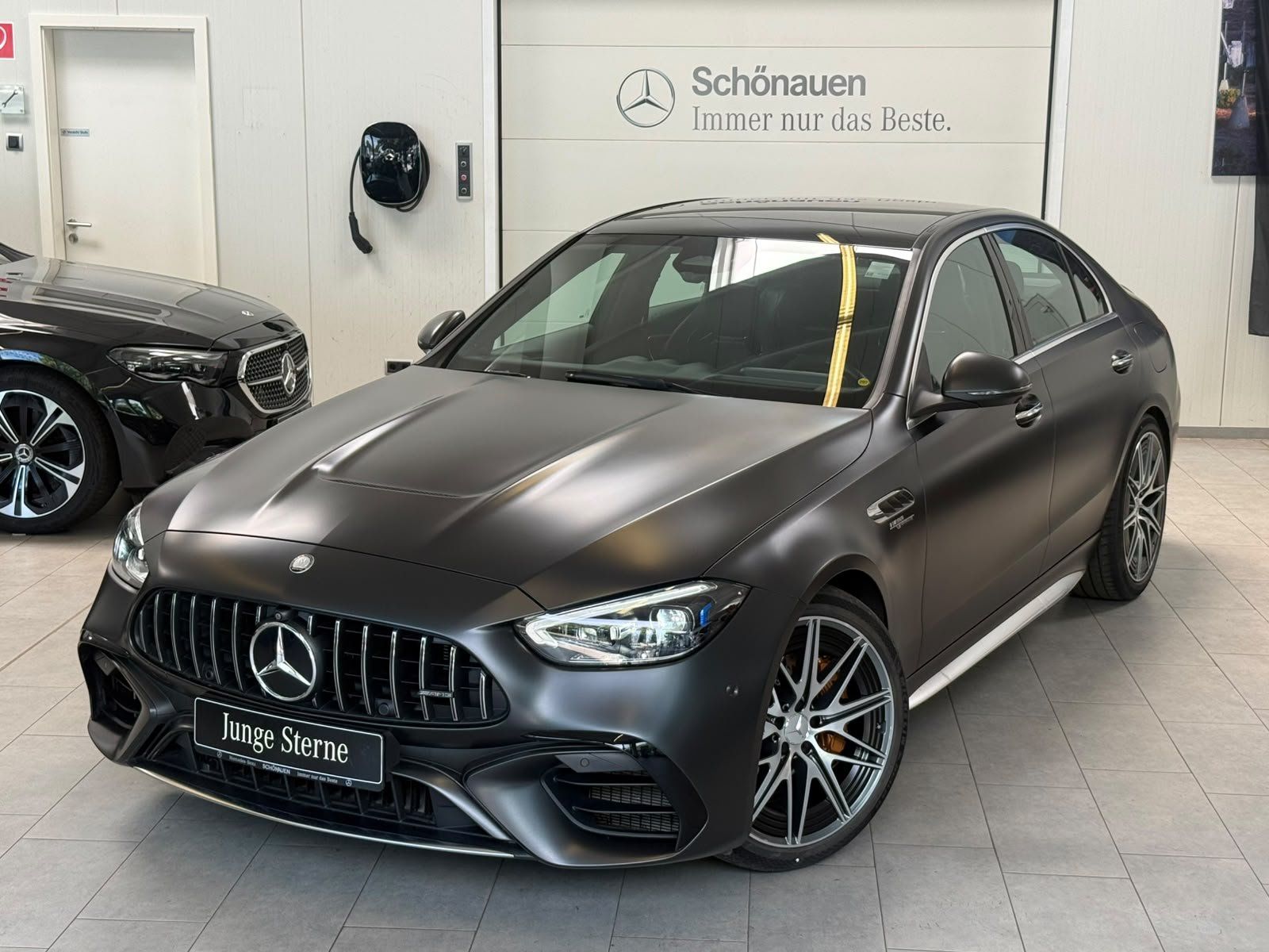 Fahrzeugabbildung Mercedes-Benz C 63 S E Performance DRIVER+PANO+PERFSITZ+KERAMI