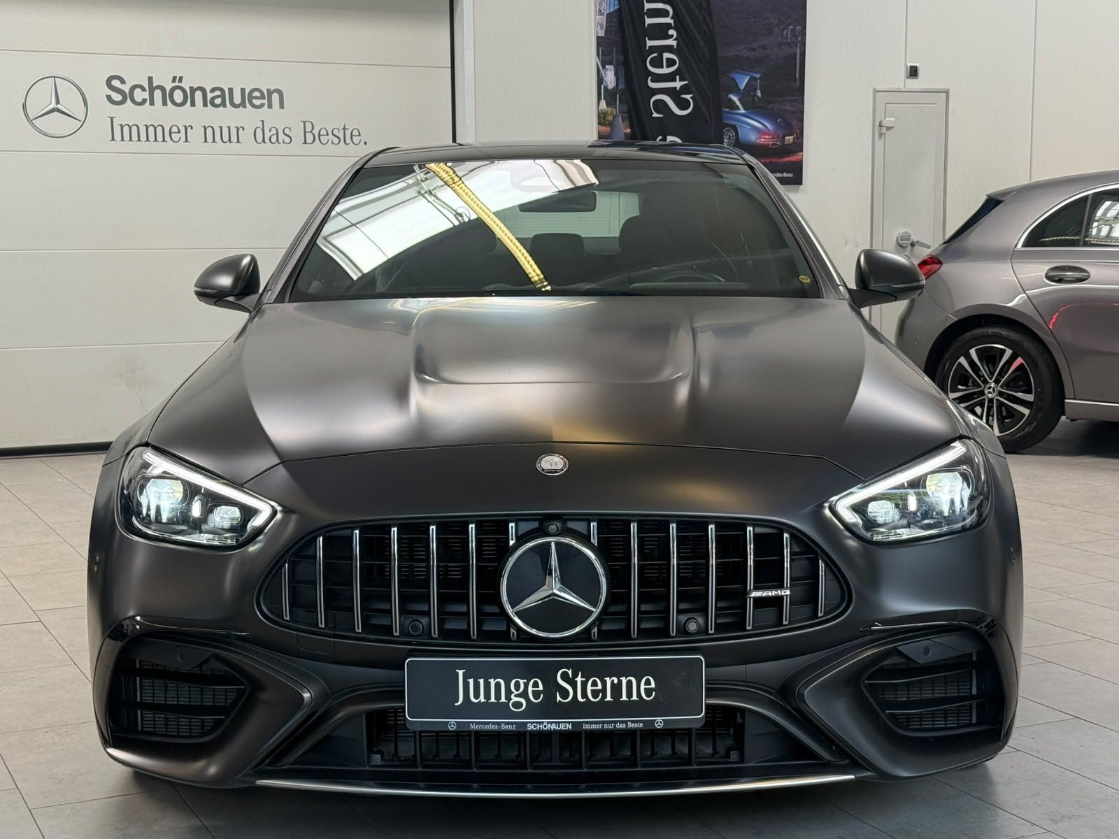 Fahrzeugabbildung Mercedes-Benz C 63 S E Performance DRIVER+PANO+PERFSITZ+KERAMI