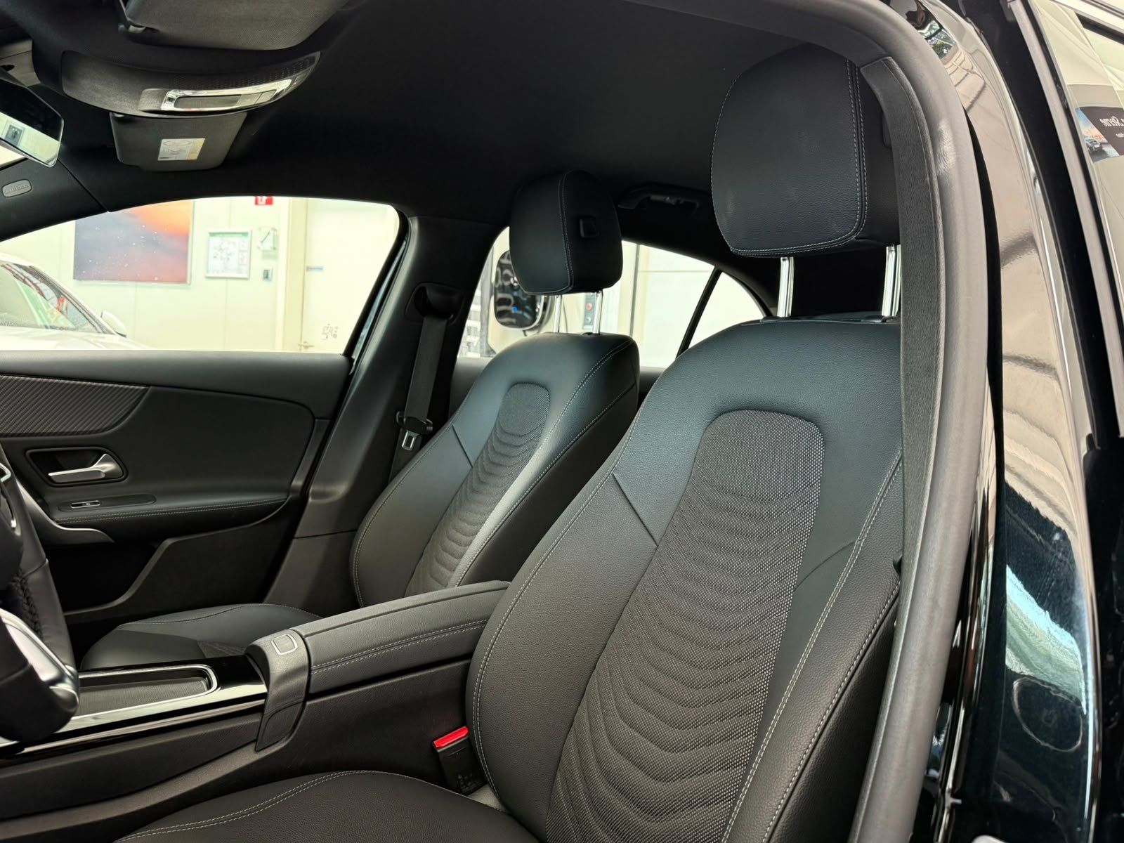 Fahrzeugabbildung Mercedes-Benz A 250 e PROGRESSIVE ADV+AC11KW+VZ-ASSIST+WINTER
