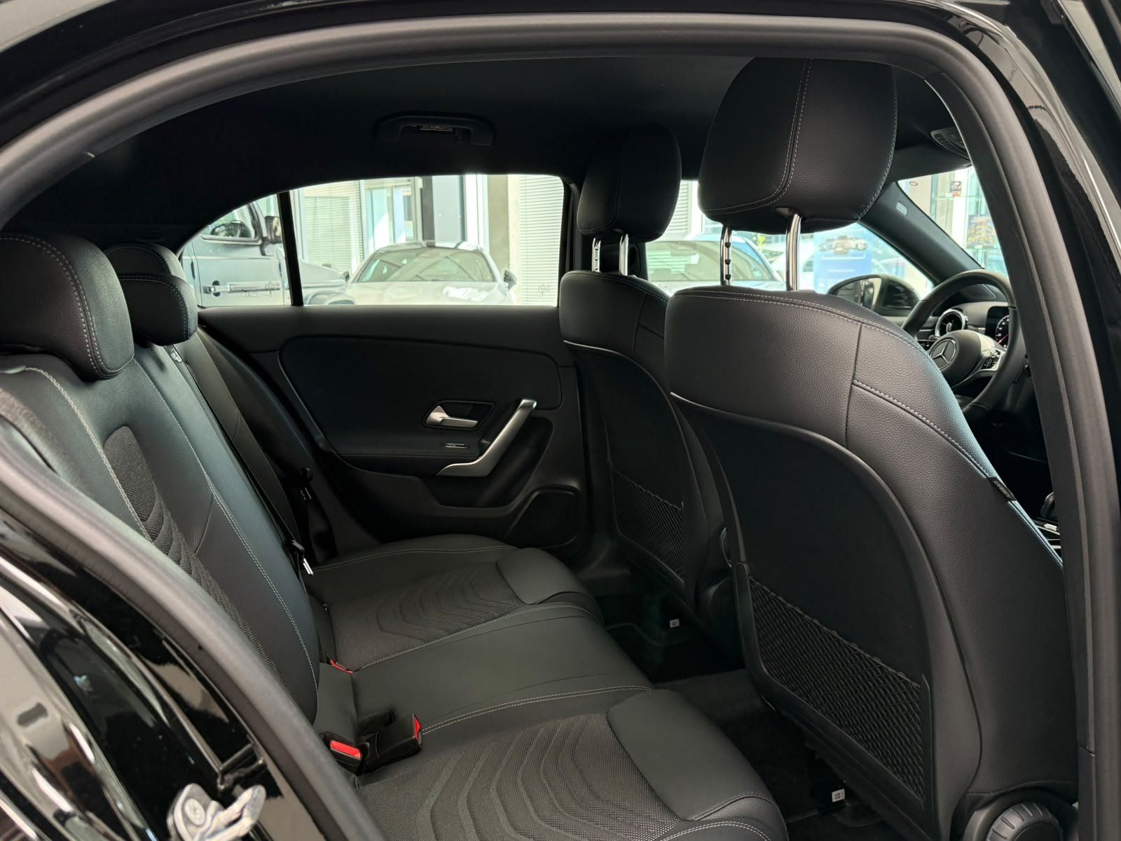 Fahrzeugabbildung Mercedes-Benz A 250 e PROGRESSIVE ADV+AC11KW+VZ-ASSIST+WINTER