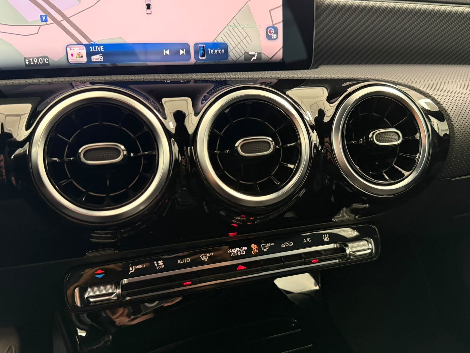 Fahrzeugabbildung Mercedes-Benz A 250 e PROGRESSIVE ADV+AC11KW+VZ-ASSIST+WINTER