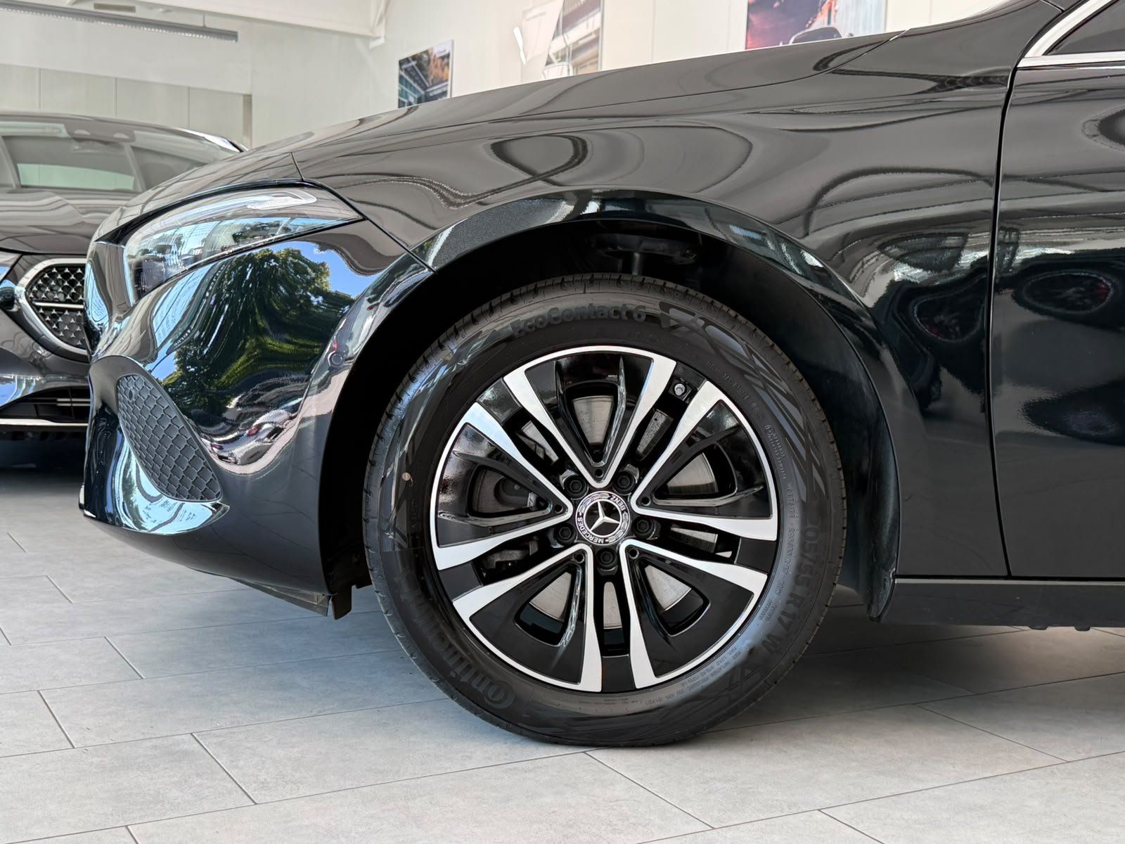 Fahrzeugabbildung Mercedes-Benz A 250 e PROGRESSIVE ADV+AC11KW+VZ-ASSIST+WINTER