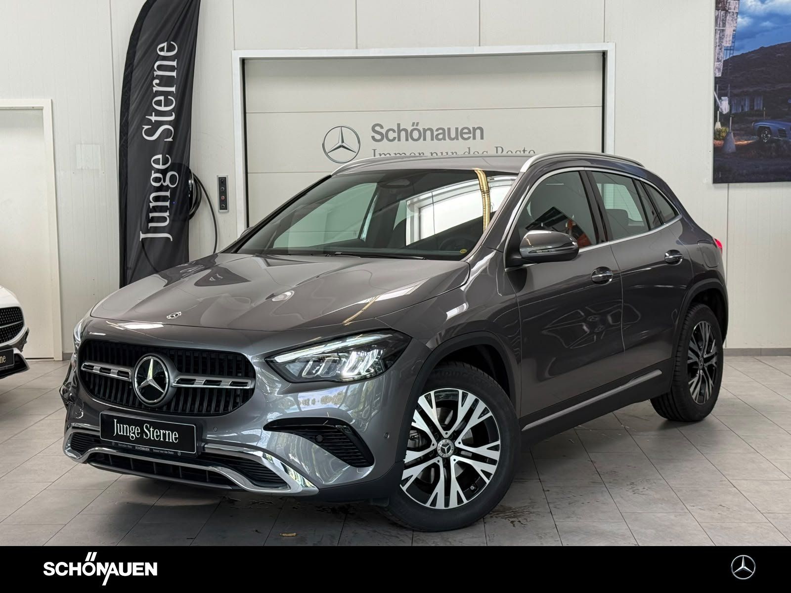 Mercedes-Benz GLA 200 Progressive MEMORY+KEYLESS+LED+KAMERA