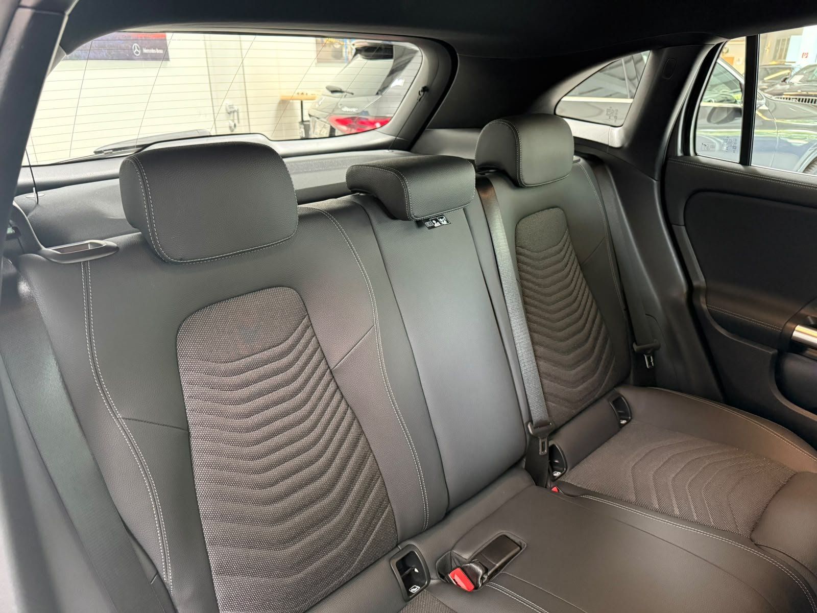 Fahrzeugabbildung Mercedes-Benz GLA 200 Progressive MEMORY+KEYLESS+LED+KAMERA