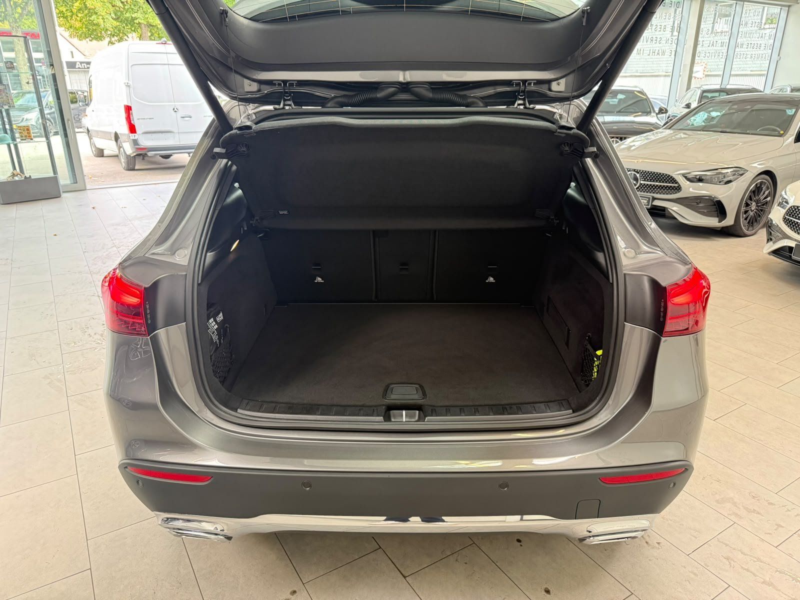 Fahrzeugabbildung Mercedes-Benz GLA 200 Progressive MEMORY+KEYLESS+LED+KAMERA