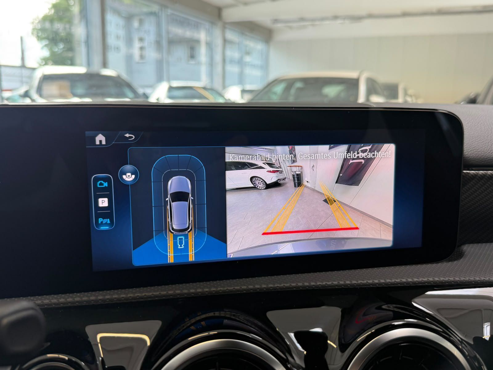 Fahrzeugabbildung Mercedes-Benz A 180 Progressive KAMERA+LED+LENKRADHZ+DAB+SPUR