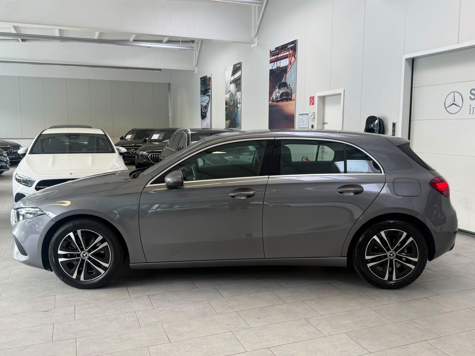 Fahrzeugabbildung Mercedes-Benz A 180 Progressive KAMERA+LED+LENKRADHZ+DAB+SPUR