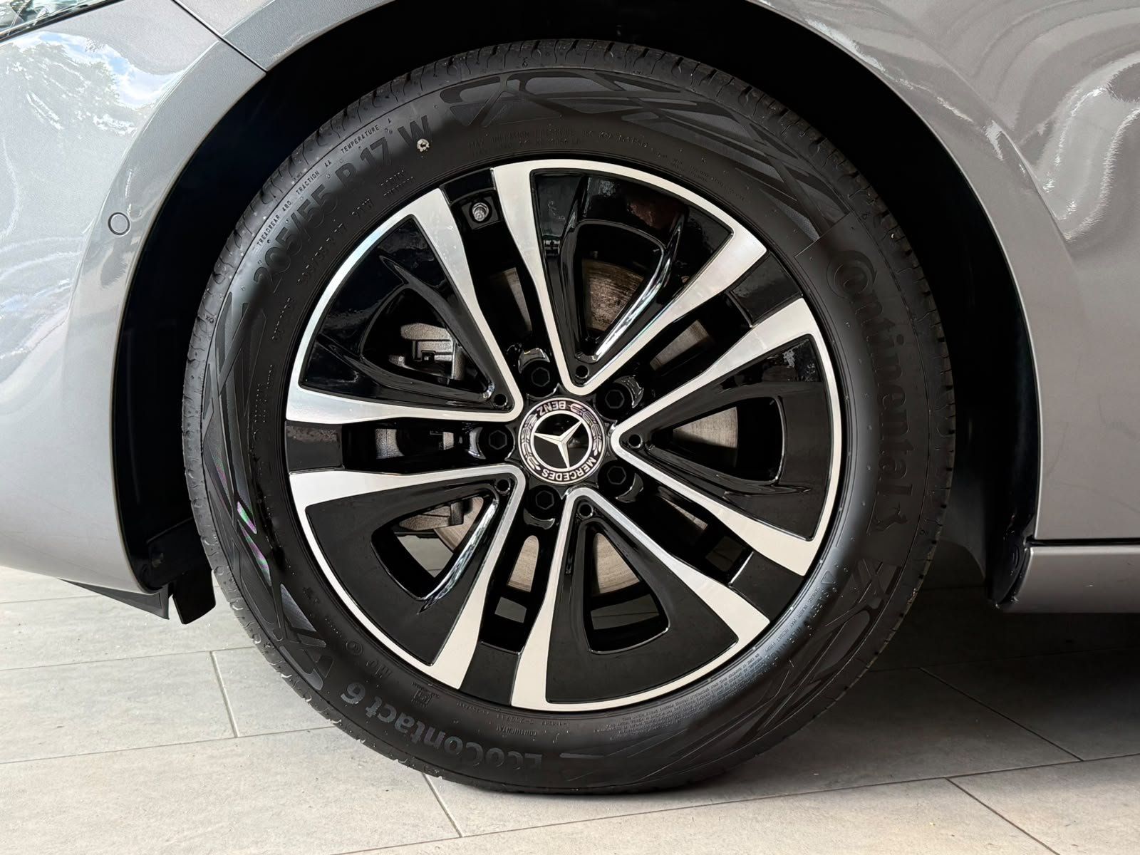 Fahrzeugabbildung Mercedes-Benz A 180 Progressive KAMERA+LED+LENKRADHZ+DAB+SPUR