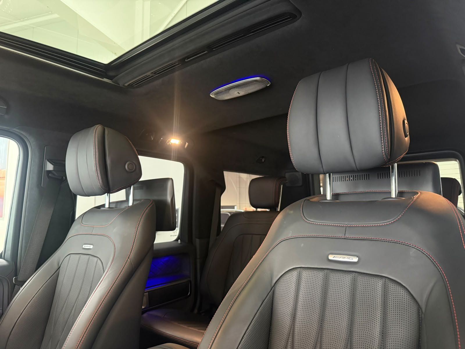 Fahrzeugabbildung Mercedes-Benz G 63 Manufaktur DRIVERS+STDHZ+CARBON+BURM+MBEAM