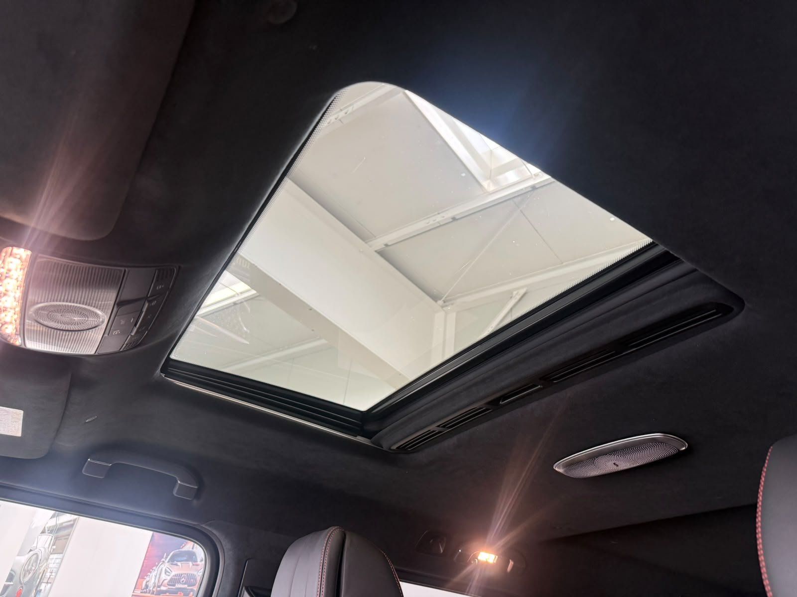 Fahrzeugabbildung Mercedes-Benz G 63 Manufaktur DRIVERS+STDHZ+CARBON+BURM+MBEAM