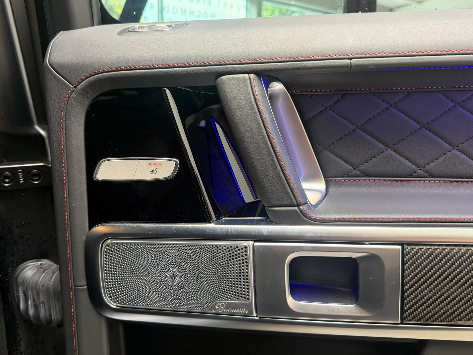 Fahrzeugabbildung Mercedes-Benz G 63 Manufaktur DRIVERS+STDHZ+CARBON+BURM+MBEAM