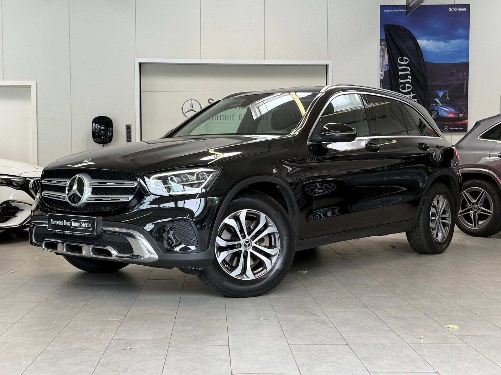 Fahrzeugabbildung Mercedes-Benz GLC 200 4M STDHZ+AHK+KAMERA+CARPLAY+LED+DAB