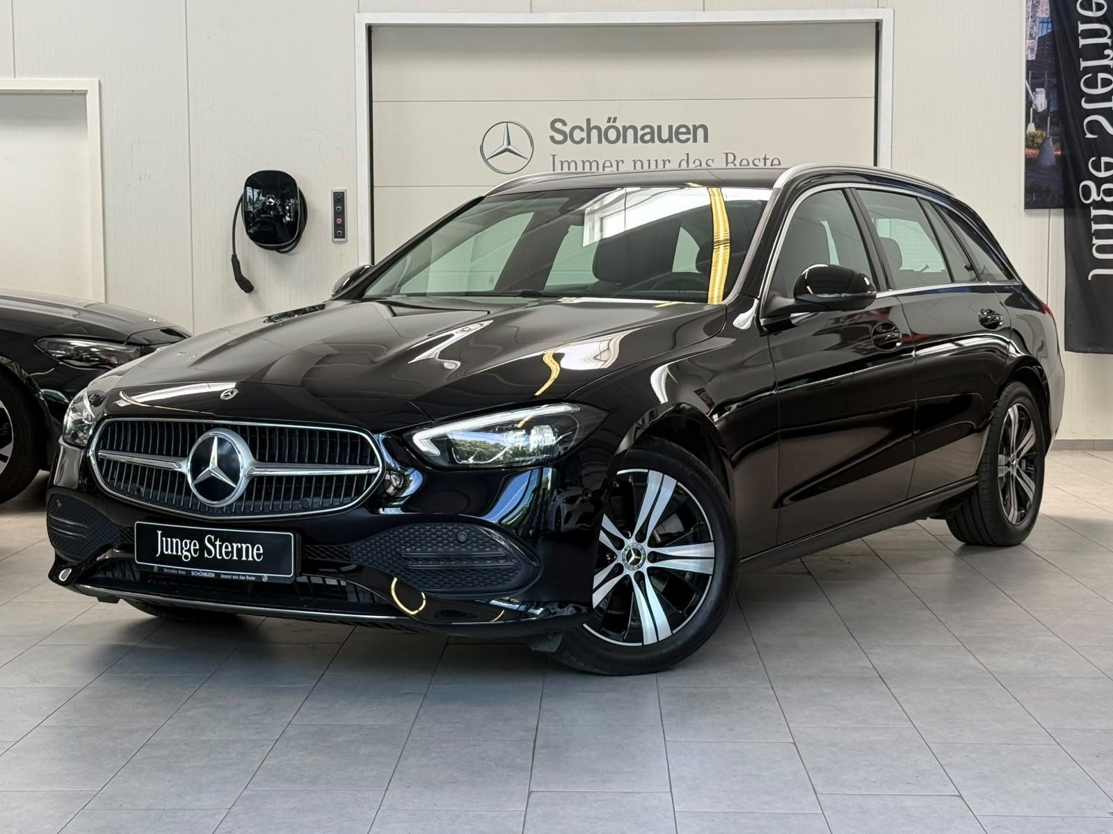 Mercedes-Benz C 200d T Avantgarde KAMERA+LED+CARPLAY+AMBIENTE