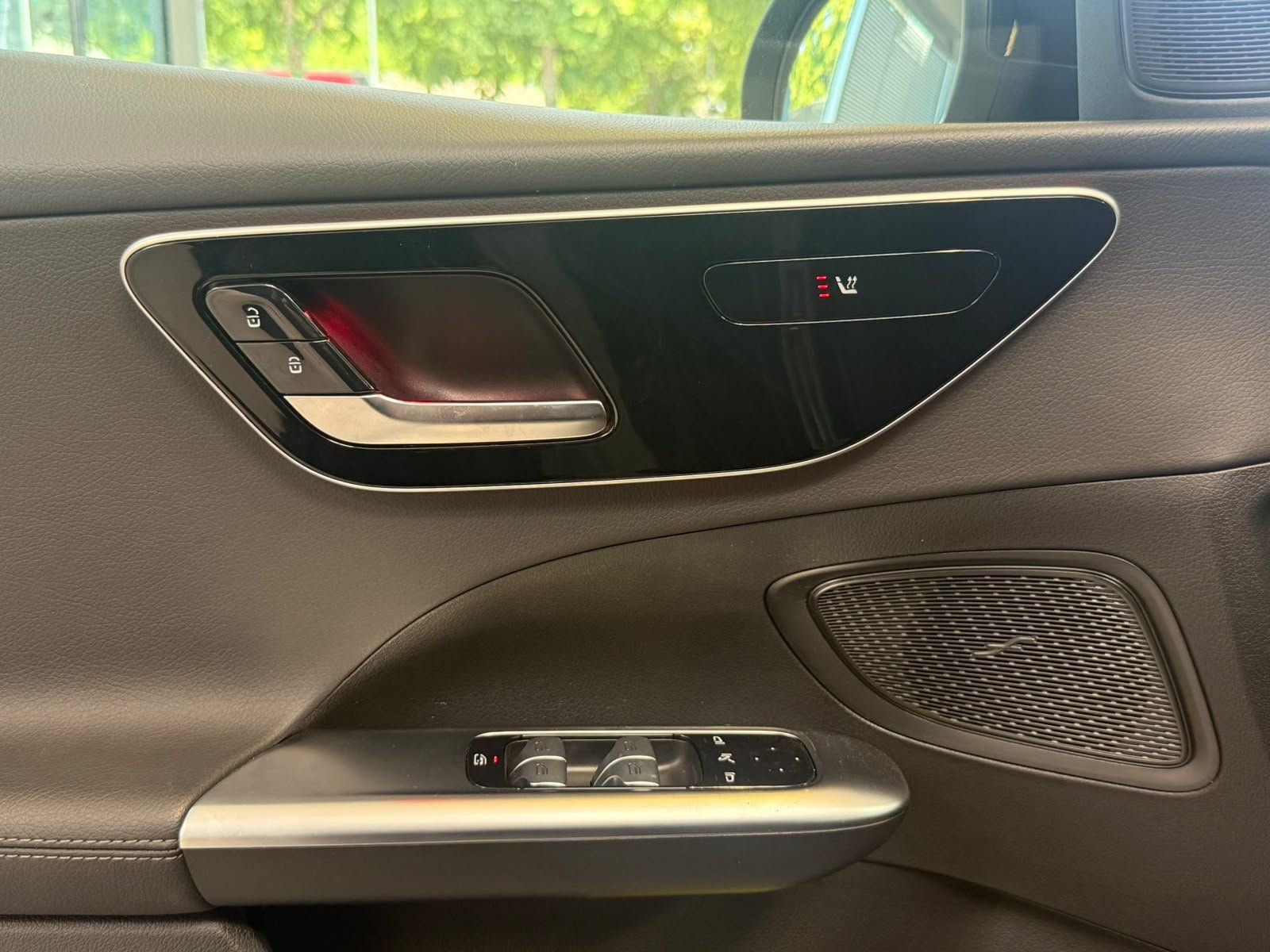 Fahrzeugabbildung Mercedes-Benz C 200d T Avantgarde KAMERA+LED+CARPLAY+AMBIENTE