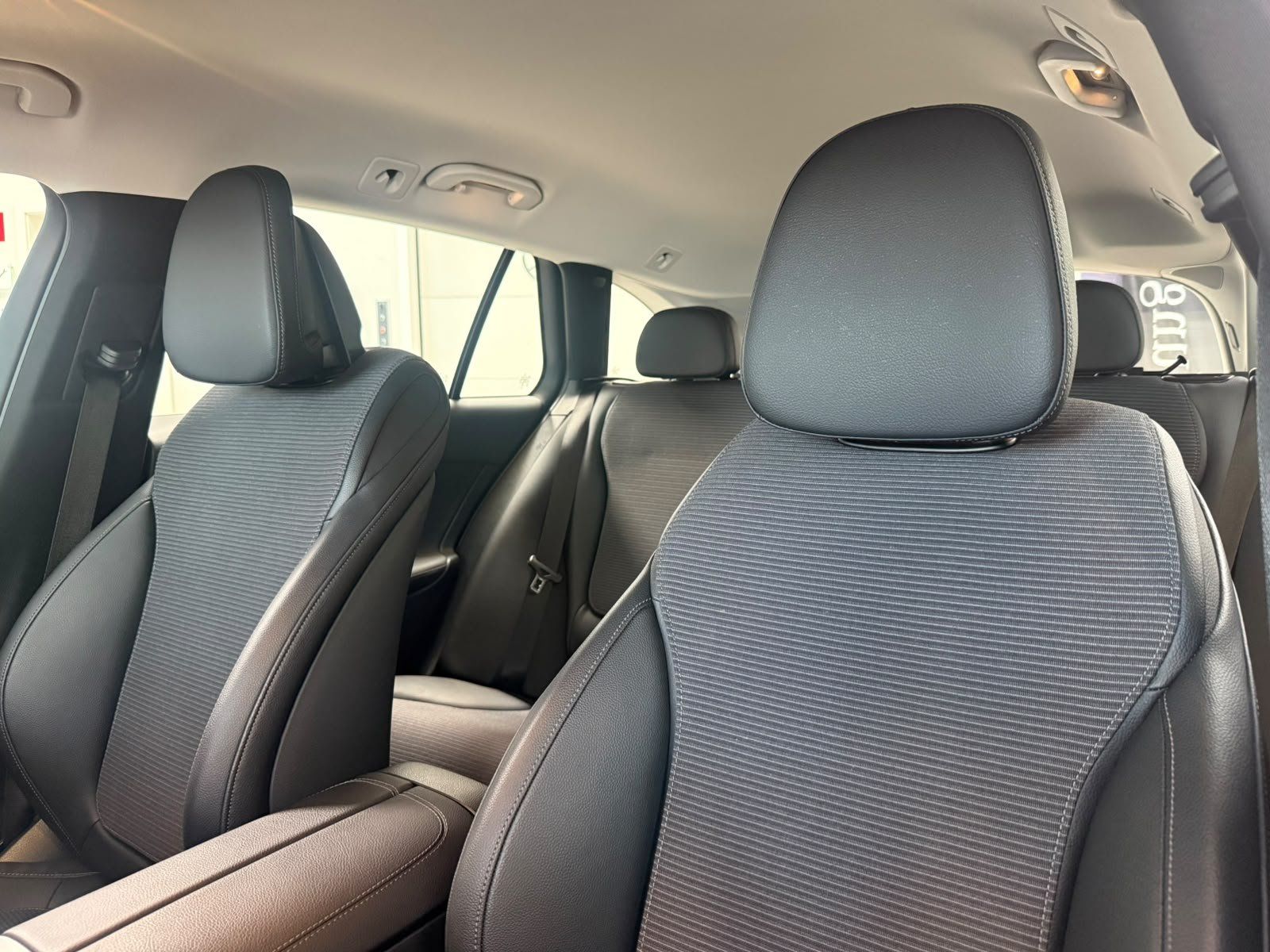 Fahrzeugabbildung Mercedes-Benz C 200d T Avantgarde KAMERA+LED+CARPLAY+AMBIENTE