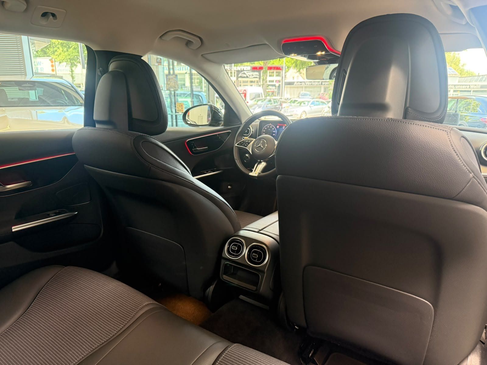Fahrzeugabbildung Mercedes-Benz C 200d T Avantgarde KAMERA+LED+CARPLAY+AMBIENTE
