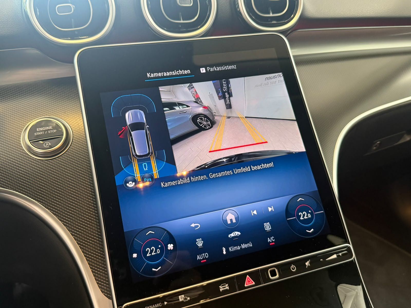 Fahrzeugabbildung Mercedes-Benz C 200d T Avantgarde KAMERA+LED+CARPLAY+AMBIENTE