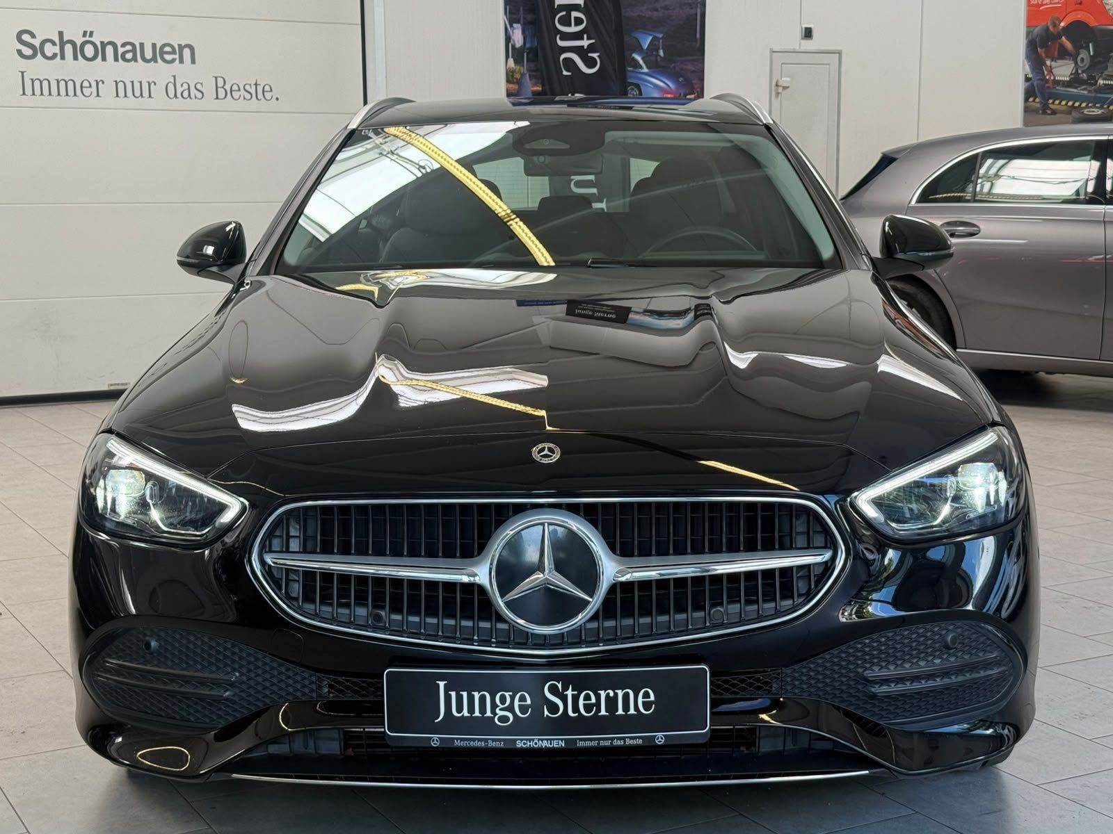 Fahrzeugabbildung Mercedes-Benz C 200d T Avantgarde KAMERA+LED+CARPLAY+AMBIENTE