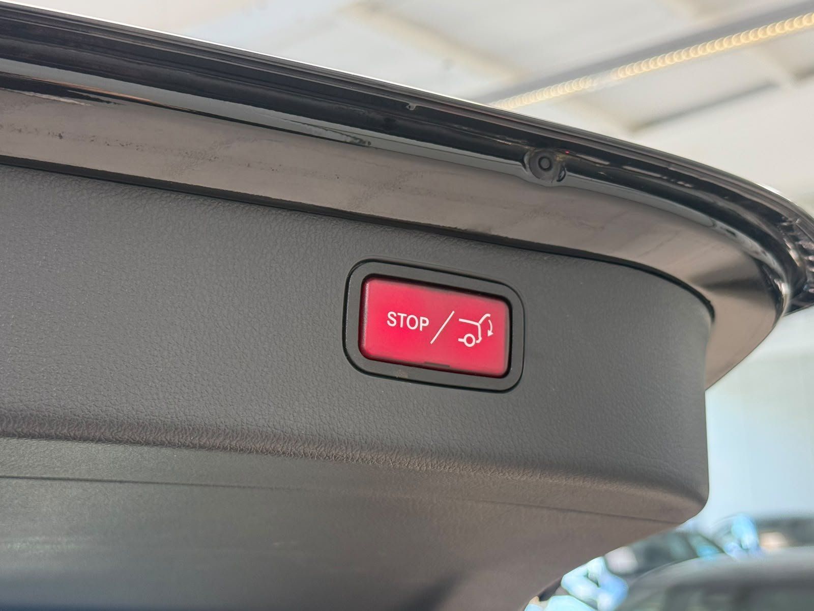 Fahrzeugabbildung Mercedes-Benz C 200d T Avantgarde KAMERA+LED+CARPLAY+AMBIENTE
