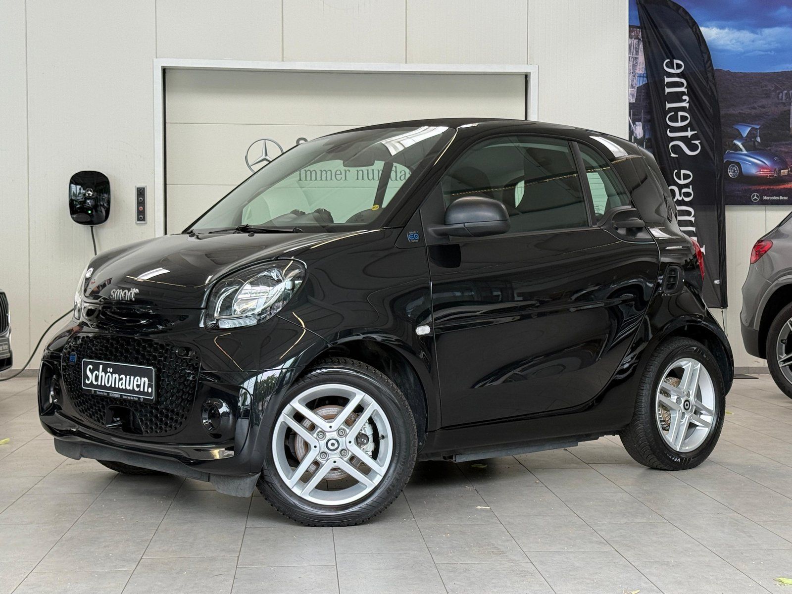 Fahrzeugabbildung Smart EQ fortwo KLIMA+DAB+ALU+TEMPOMAT+EINPARKHILFE