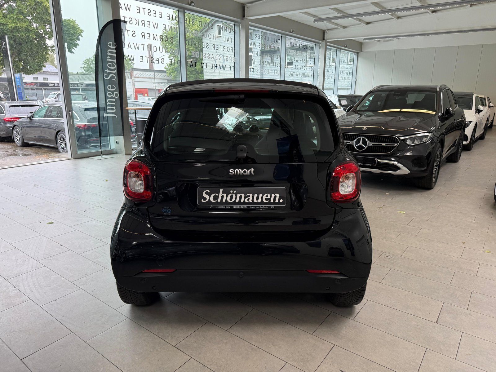 Fahrzeugabbildung Smart EQ fortwo KLIMA+DAB+ALU+TEMPOMAT+EINPARKHILFE