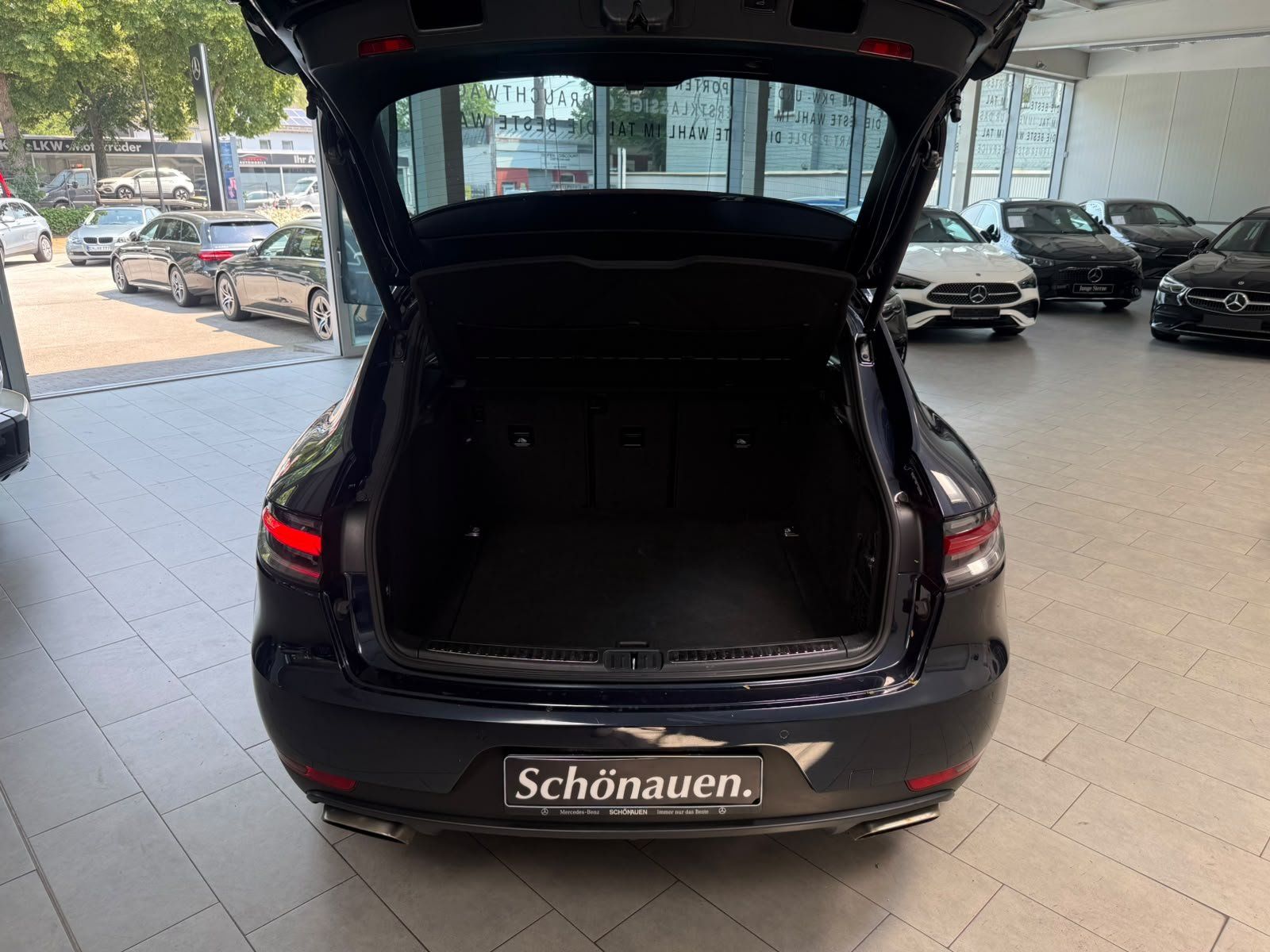 Fahrzeugabbildung Porsche Macan APPROVED MÖGL.+PANO+LUFT+ACC+AHK+SITZKLIMA