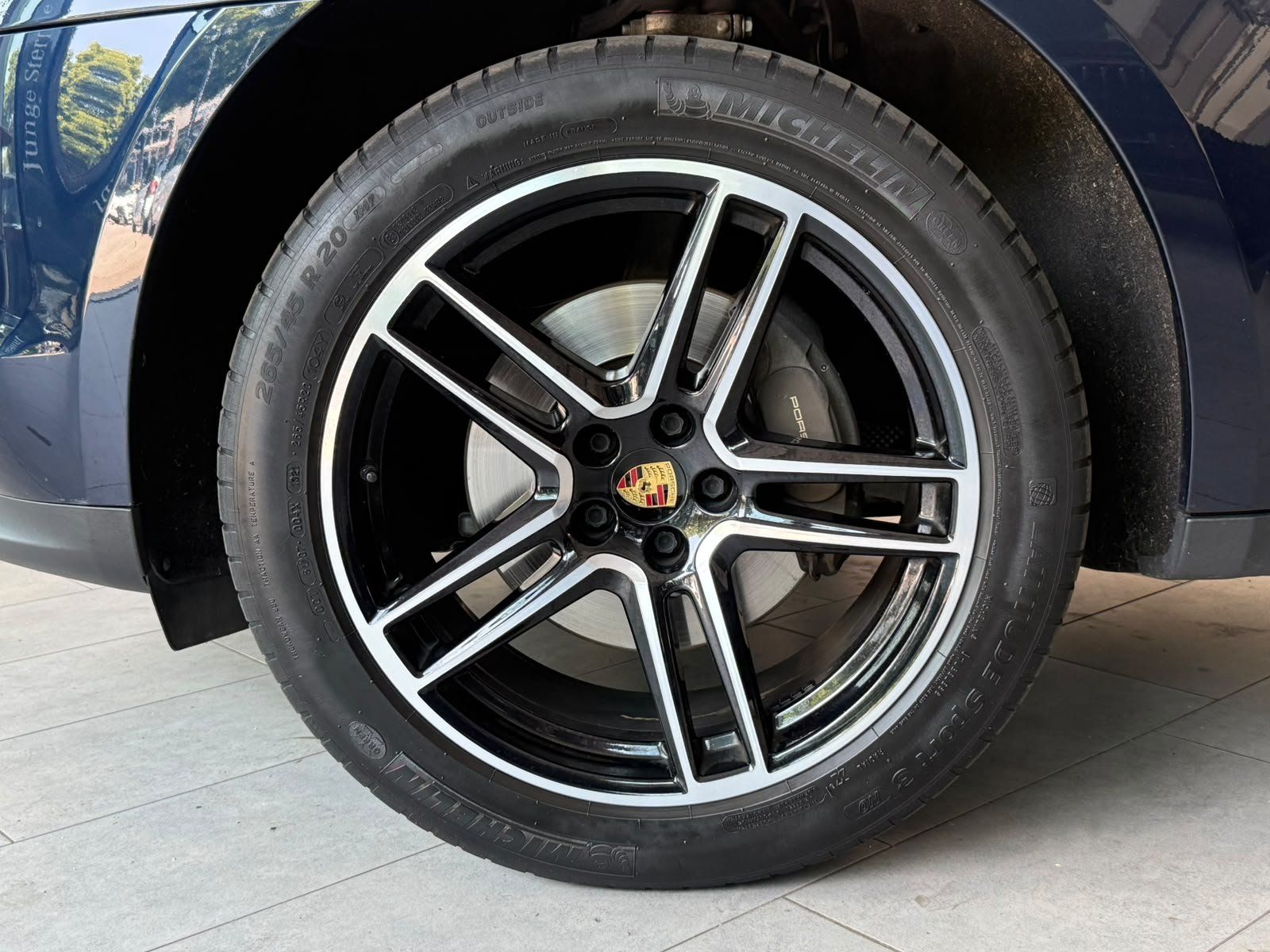 Fahrzeugabbildung Porsche Macan APPROVED MÖGL.+PANO+LUFT+ACC+AHK+SITZKLIMA