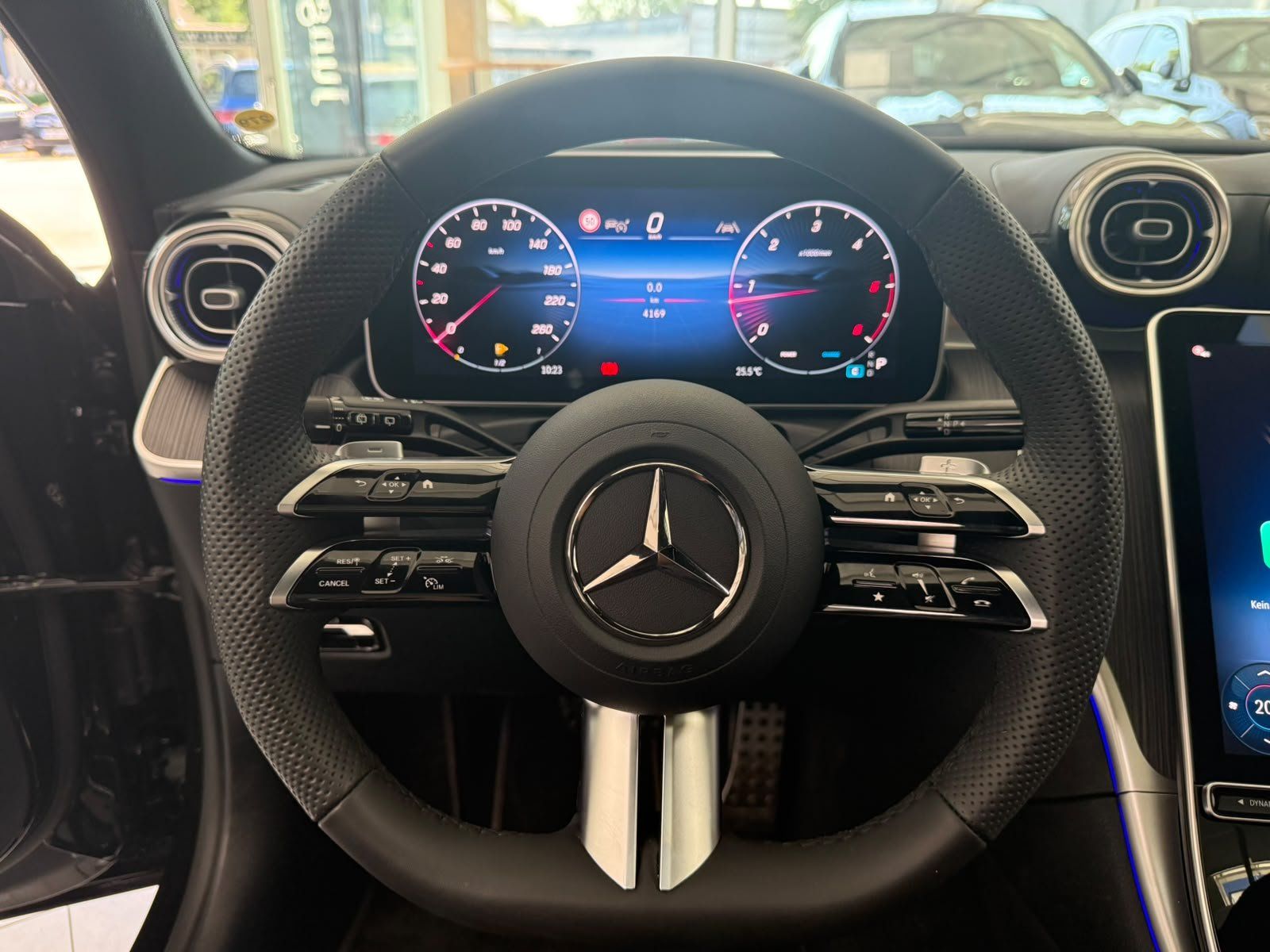 Fahrzeugabbildung Mercedes-Benz C 300 d T AMG+NIGHT+AHK+BURM3D+PANO+19"+STZKLIMA