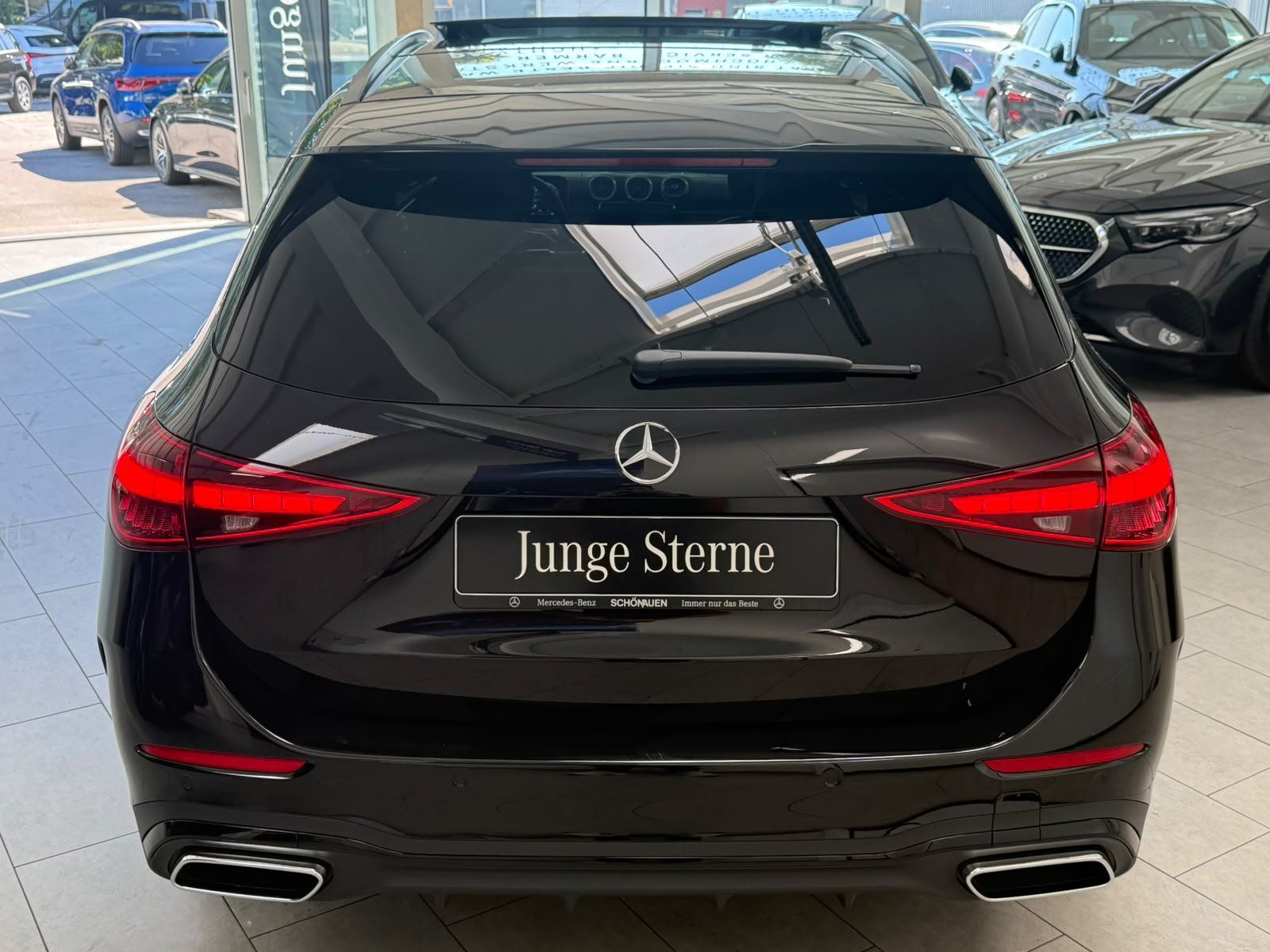 Fahrzeugabbildung Mercedes-Benz C 300 d T AMG+NIGHT+AHK+BURM3D+PANO+19"+STZKLIMA
