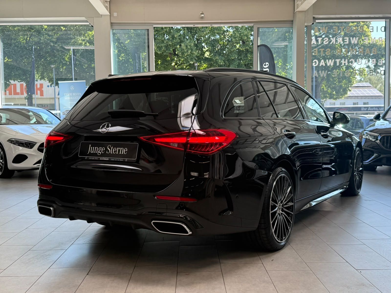 Fahrzeugabbildung Mercedes-Benz C 300 d T AMG+NIGHT+AHK+BURM3D+PANO+19"+STZKLIMA