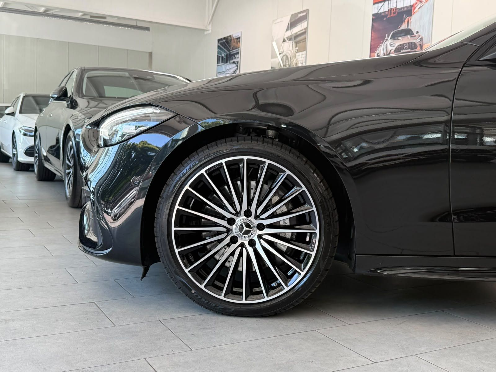 Fahrzeugabbildung Mercedes-Benz C 300 d T AMG+NIGHT+AHK+BURM3D+PANO+19"+STZKLIMA