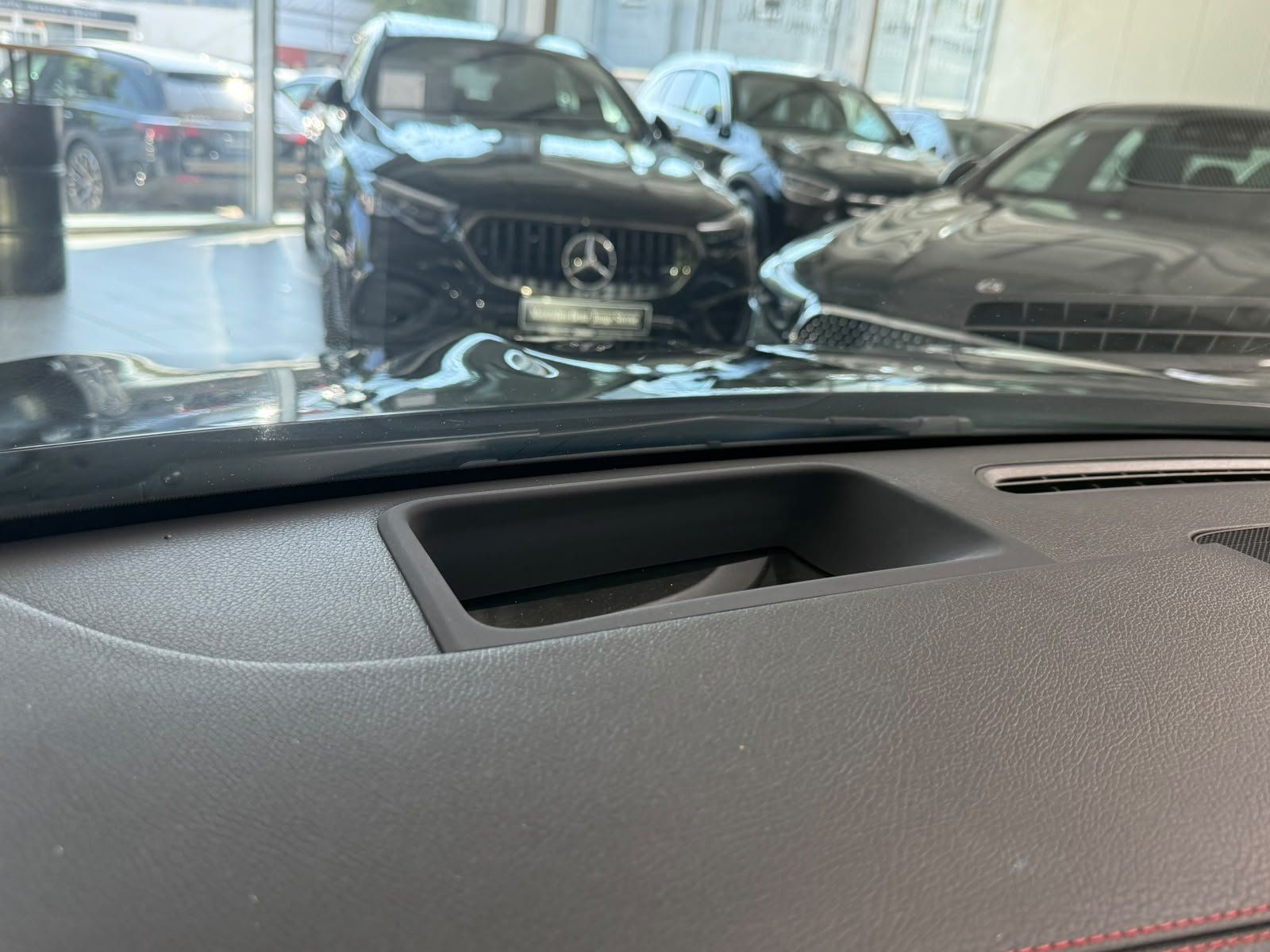 Fahrzeugabbildung Mercedes-Benz CLA 250e SB AMG PREM.PLUS+MBEAM+DISTR+FAP+360°