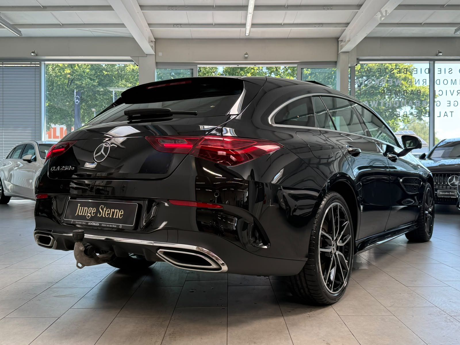 Fahrzeugabbildung Mercedes-Benz CLA 250e SB AMG PREM.PLUS+MBEAM+DISTR+FAP+360°