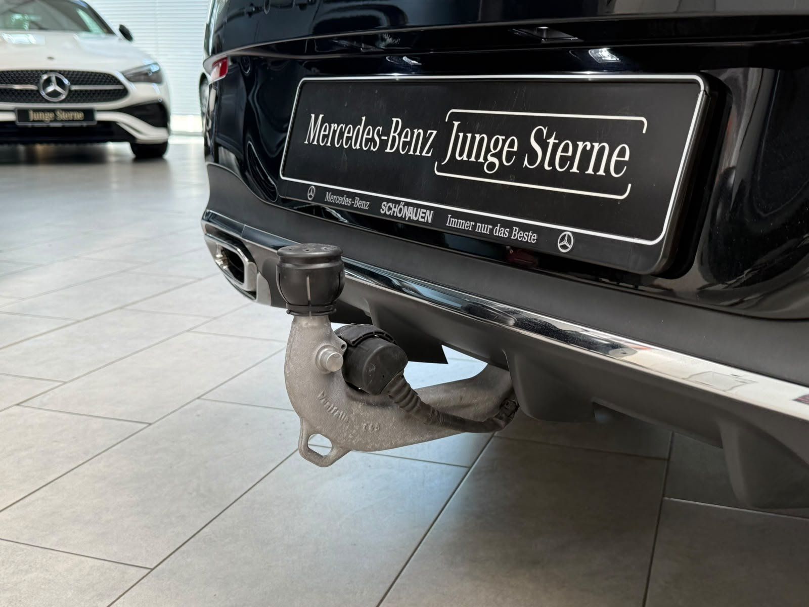 Fahrzeugabbildung Mercedes-Benz CLA 200 SB AMG PREM. AHK+BEAM+MEMORY+KEYLESS+DAB