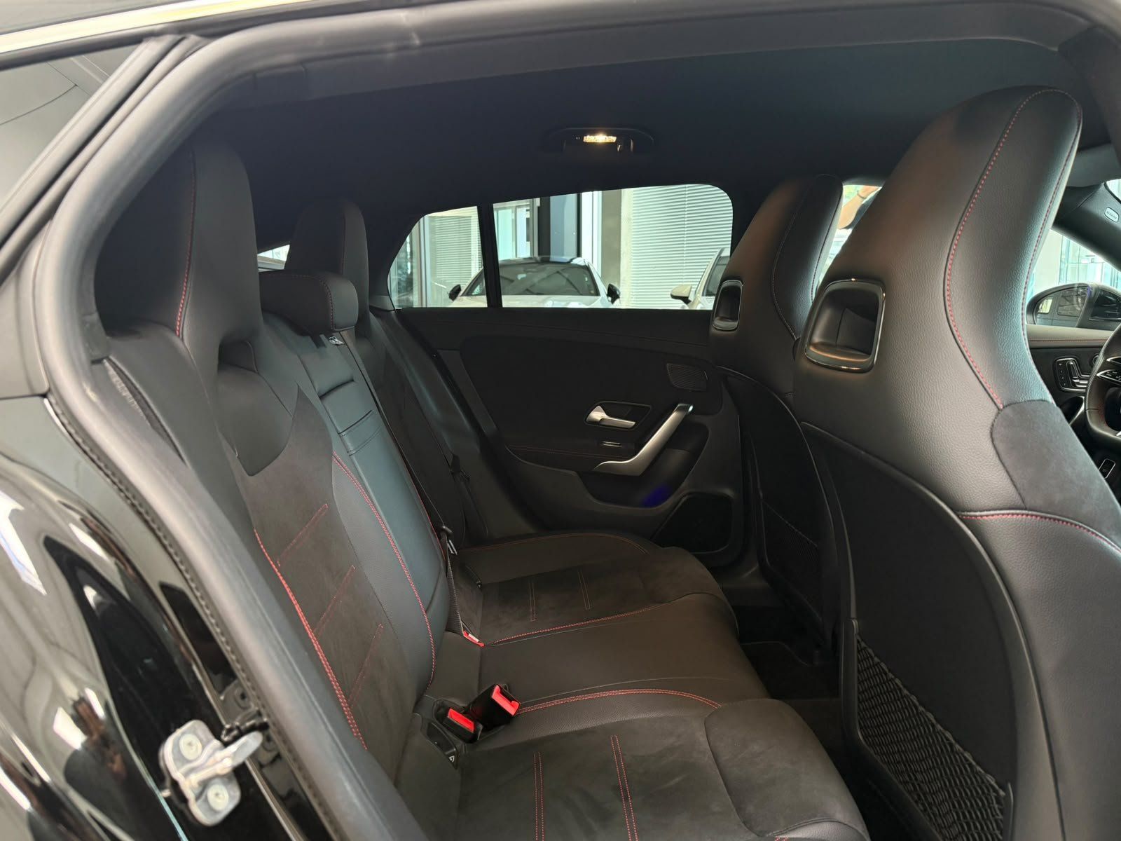 Fahrzeugabbildung Mercedes-Benz CLA 200 SB AMG PREM. AHK+BEAM+MEMORY+KEYLESS+DAB