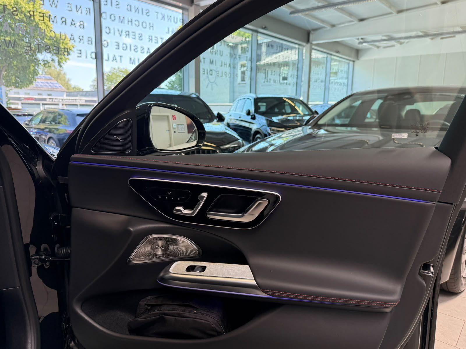 Fahrzeugabbildung Mercedes-Benz E53 HYBRID 4M+DYN.PLUS+!89 KM!+BURM4D+EDW+FAP